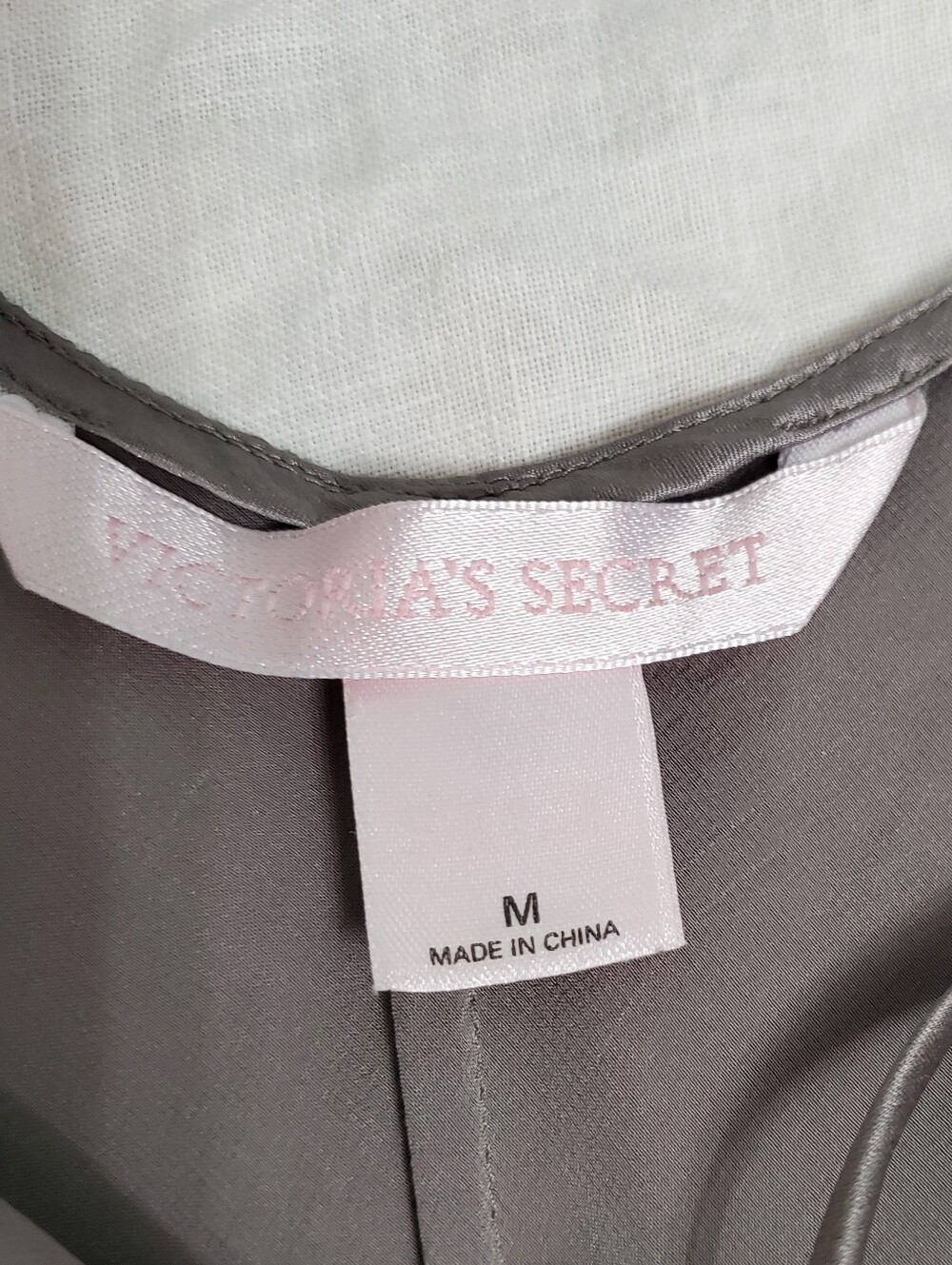 Victoria's Secret 100% Silk Slip Dress M Taupe Gray Spaghetti Strap Chemise Y2K - Picture 2 of 6